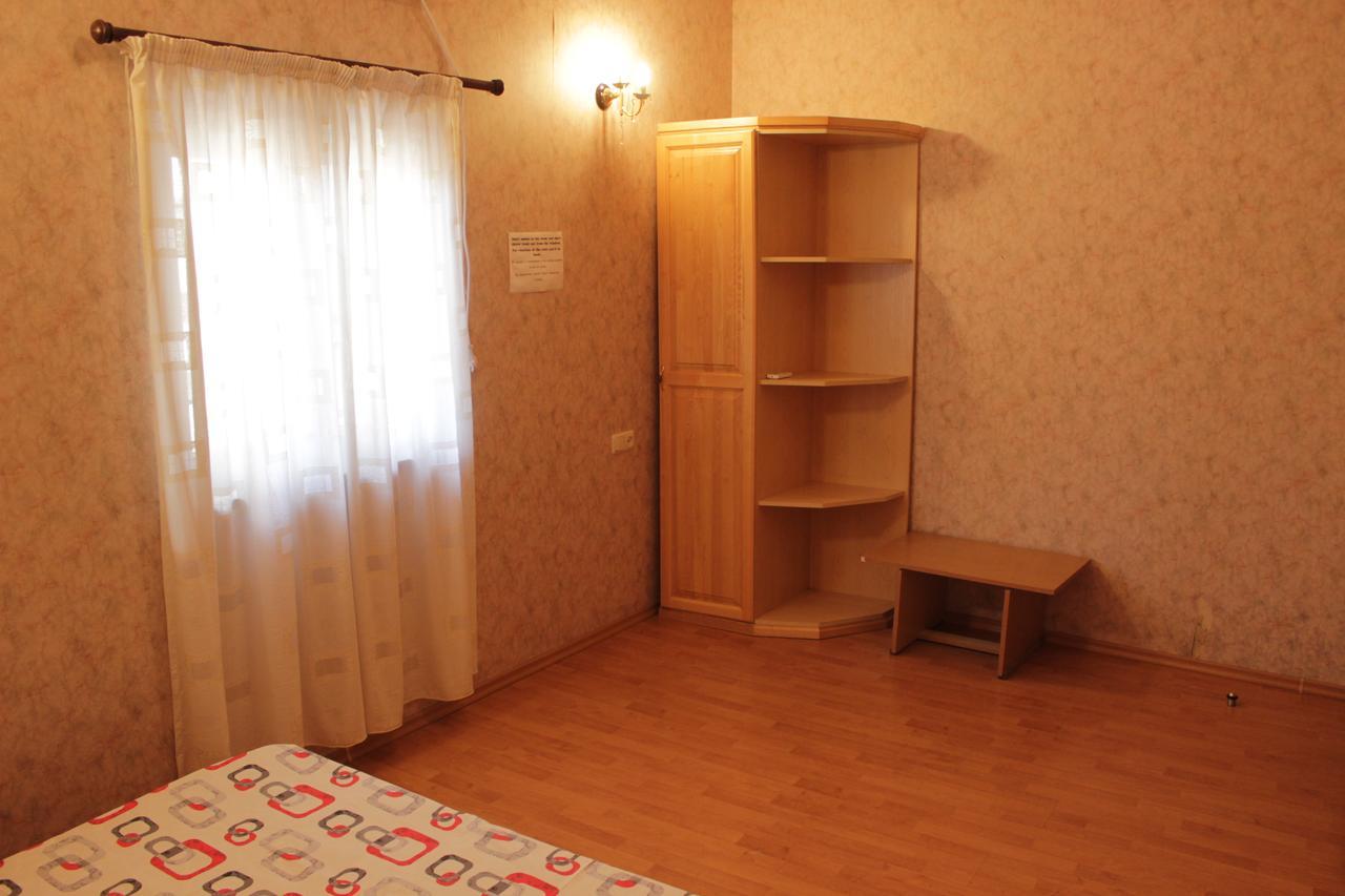 Rafael Hostel Jerevan Eksteriør bilde