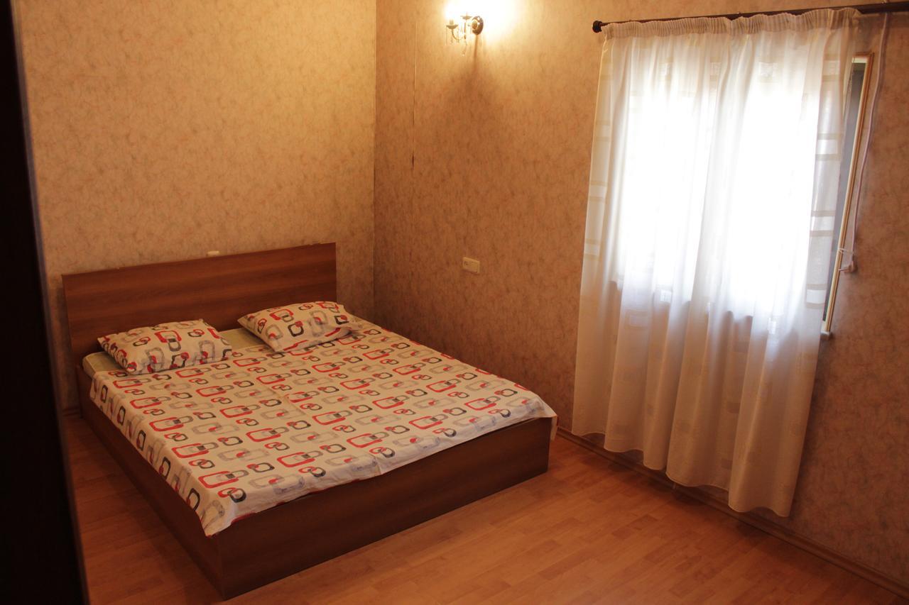 Rafael Hostel Jerevan Eksteriør bilde